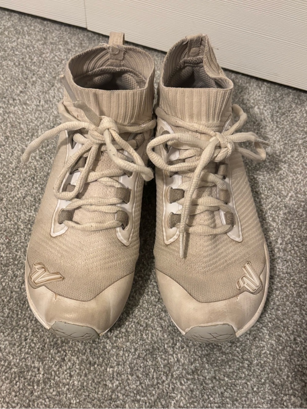 Varsity Aero Women's High-Top Cheer Sneakers
